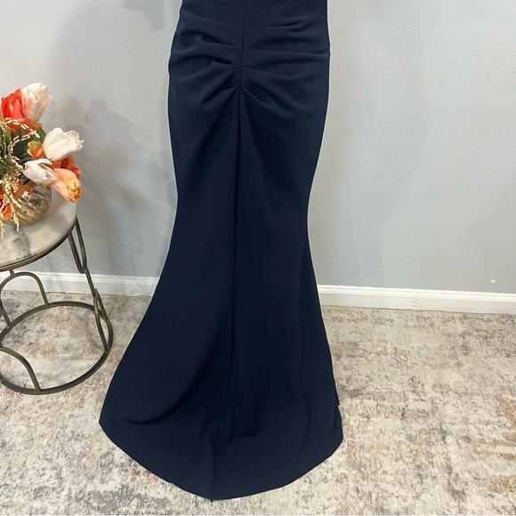 Aqua Brand Navy Blue Ruffled One Shoulder Maxi Formal Evening Gown - Reemoly - Picture 9 of 13